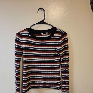 Super cute No Boundaries long sleeve ribbed knit top